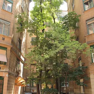 Affittacamere Elvis, Budapest