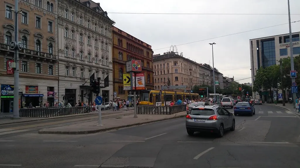 Cuki Apartment Budapest Affittacamere